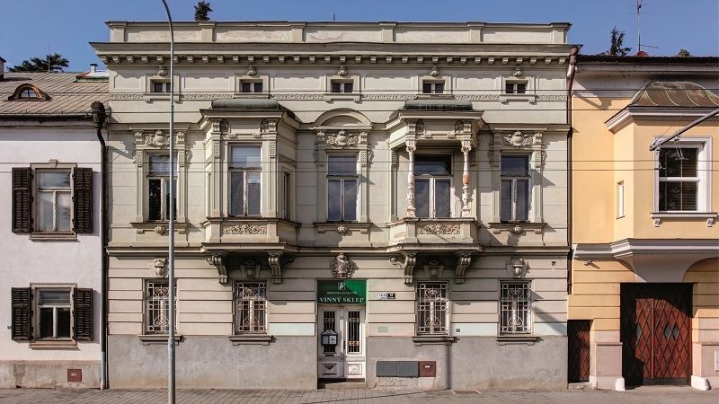Městský dům Ferdinanda Hracha je inspirován palácovou architekturou